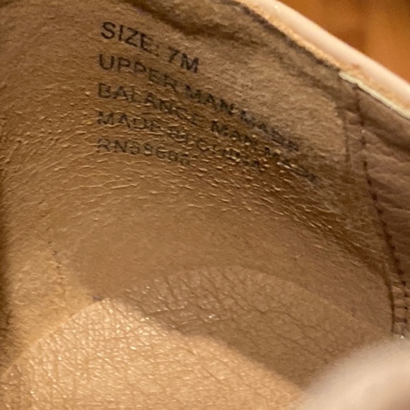 Oxfords size 7M brought them I am a size 7 wide these fit more of 61/2 - Picture 7 of 14